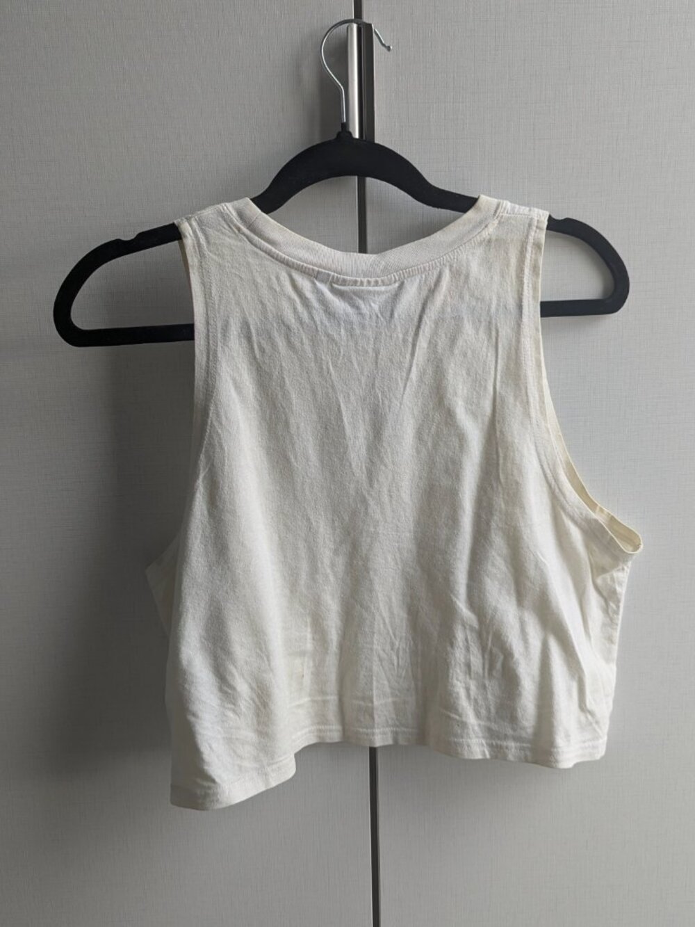 Cropped Tank w/ Embroidered Rose - Picture 2 of 3